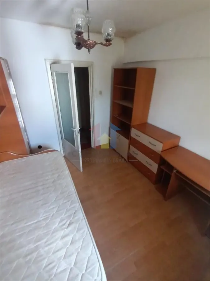 Decomandat 3  camere, 70mp zona Obor - foto 5