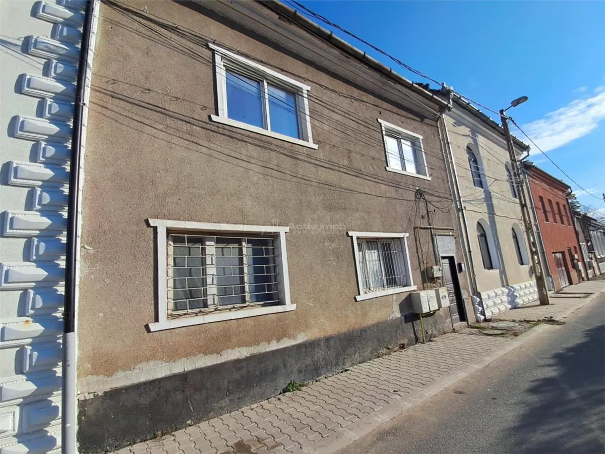 Resita Apartament la Casa Etj.1 - foto 3