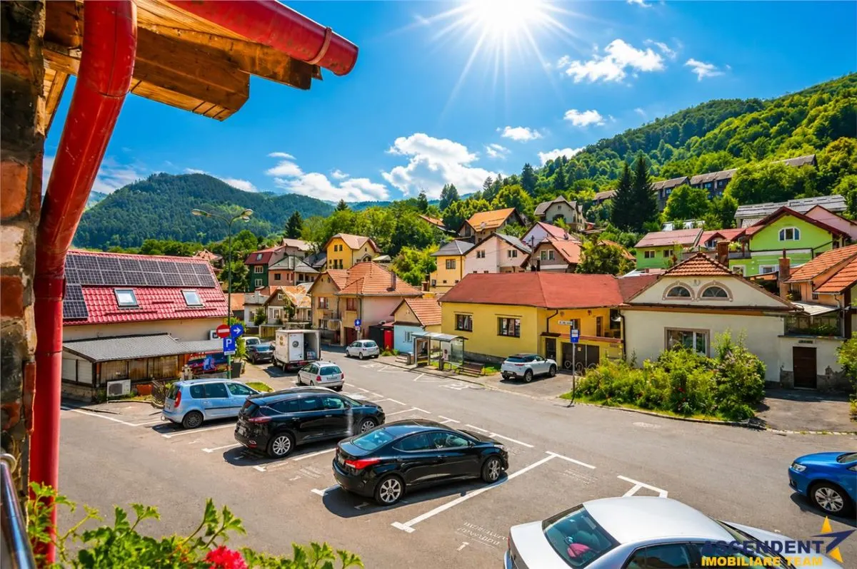 Casa individuala:rezidential/servicii/ investitional,Centrul Istoric Medieval Brasov - foto 1