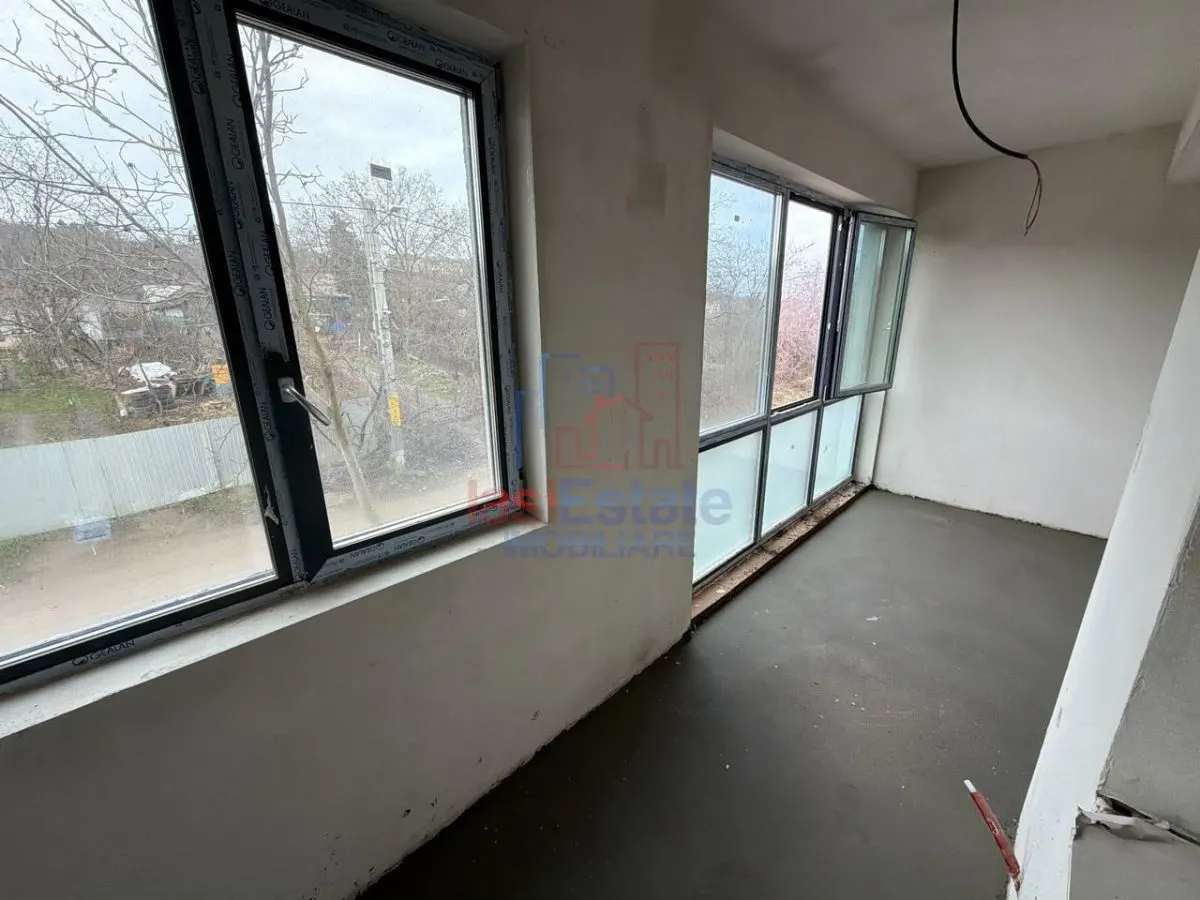 Apartament cu 3 camere, Hlincea, etajul 1 - 76.79mp + 6.07mp - foto 5