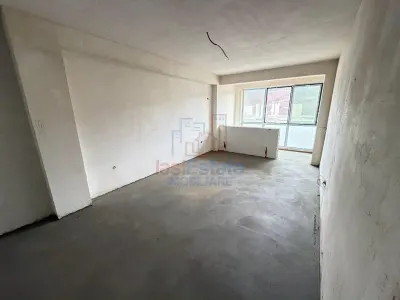 Apartament cu 3 camere, Hlincea, etajul 1 - 72.37mp + 3.88mp - foto 4