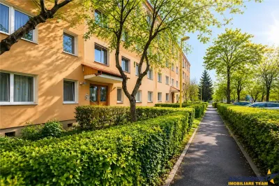Cartierul Florilor, imobil renovabil, etaj intermediar, zona linistita, Brasov - foto 1
