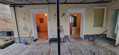 Resita Casa la Pret de Apartament, Parter/Etaj1/Pod, Zona Muncitoresc - foto 4