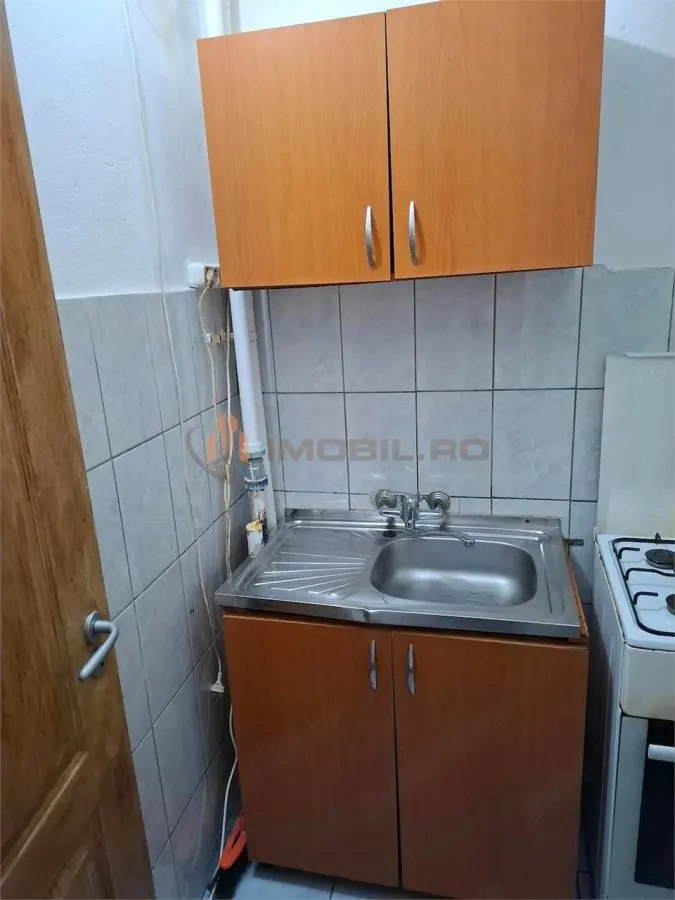 Garsonieră - zona Tudor Vladimirescu - foto 4