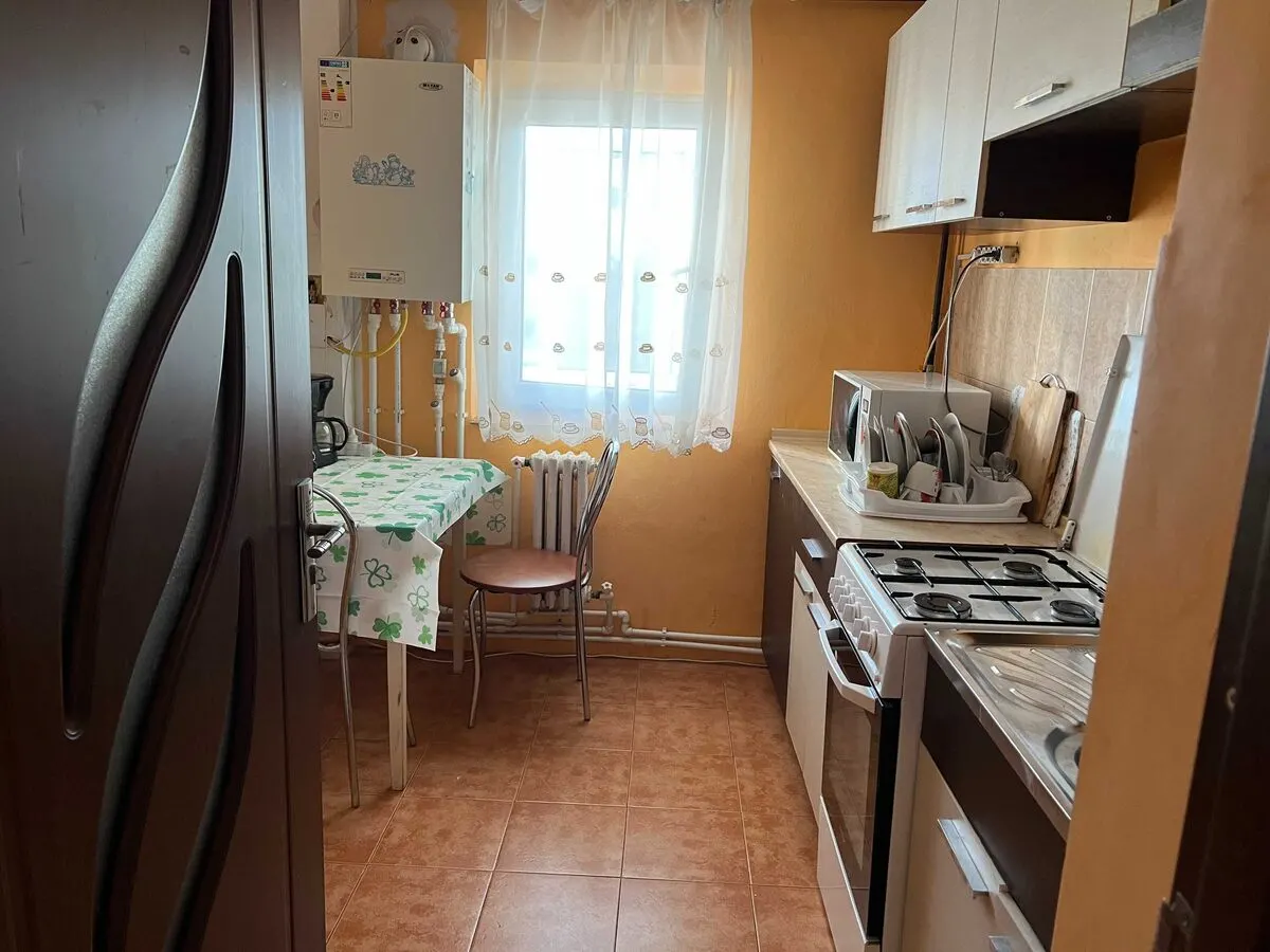 Inchiriez apartament 2 camere Nicolina 1 - foto 6