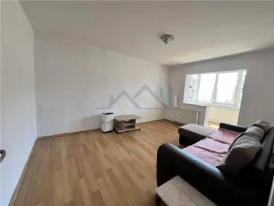 Apartament cu 3 camere decomandat, 2 bai Astra Carpatilor - foto 2