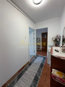 Sector 3 Apartament 4 camere 2 bai 81,5 mp - foto 9
