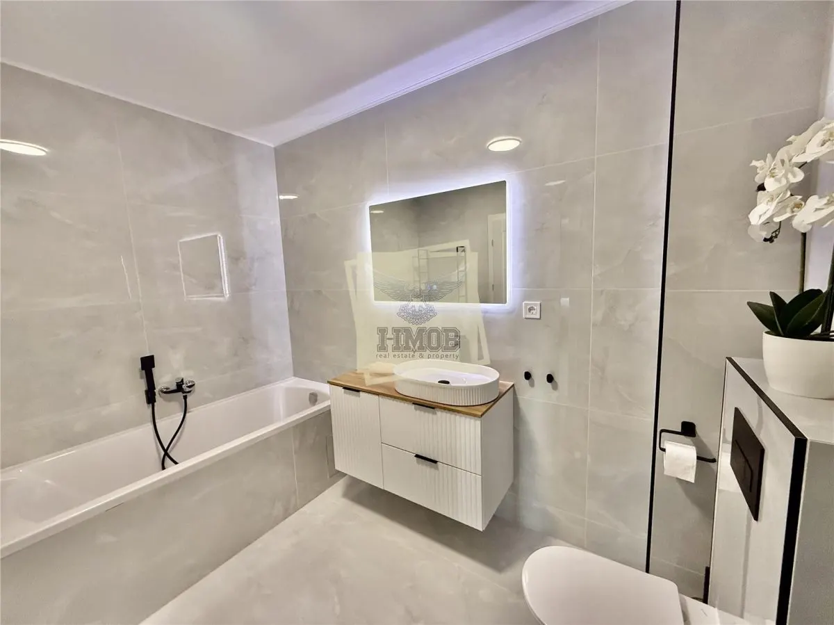 Penthouse de lux 84 mpu cu 3 camere 2 bai terasa 2 parcari - foto 11