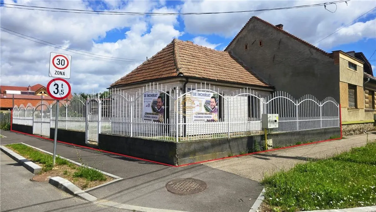 VIDEO | Casa pe colt, cu 2 camere si teren 245 mÂ² | Paulestiului - foto 1