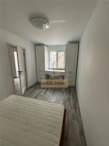 Apartament 2 camere Etaj 1 Renovat - foto 5