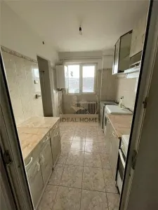Fara Risc ! Apartament 3 Camere Decomandat Podu Ros - Cantemir - foto 1