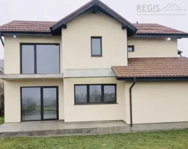 CASA INDIVIDUALA LA CHEIE, autobuz 100 m, Stupini Brasov - foto 4