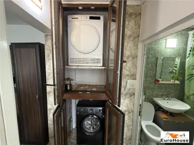Apartament De Inchiriat Cetate Cu Loc De Parcare , Utilat si Mobilat Complet - foto 7