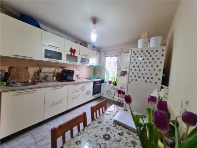 Apartament 3 camere Craiter, decomandat, Brasov - foto 2