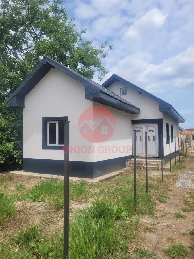 Casa de Vanzare Lumina Finisata la Cheie, Aproape de Centru - foto 1