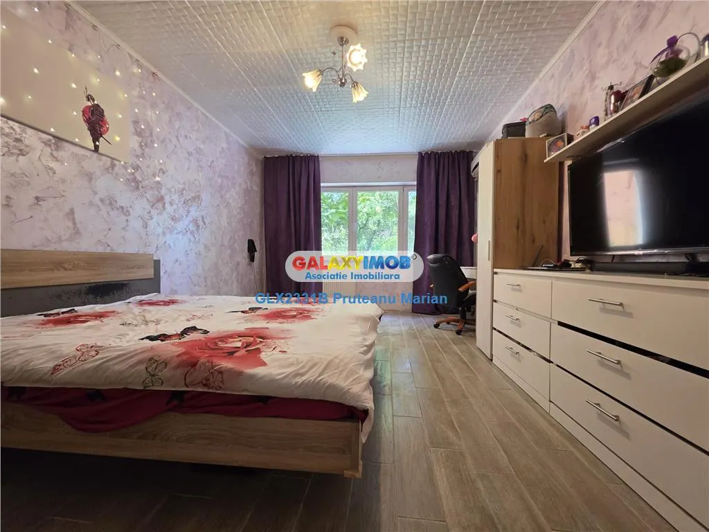 Vanzare garsoniera spatioasa Moderna situata langa Polic Brancusi - foto 1