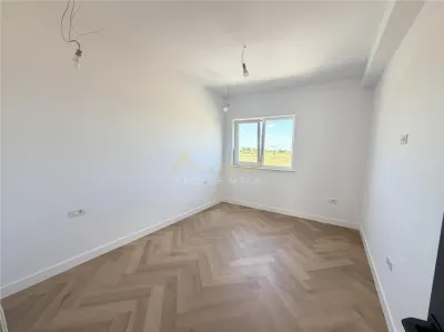Casa 4 camere Cartierul Nou - foto 9