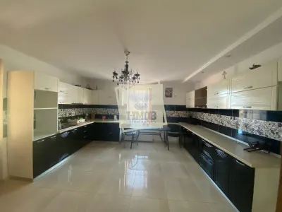 Casa 5 camere 2 bai balcon si 567 mp teren in Rasinari - foto 6
