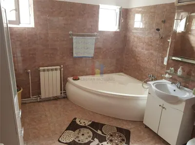 DECOMANDAT! Ap 3 camere, zona Victoriei-Garii in Sup de 78mp - foto 11