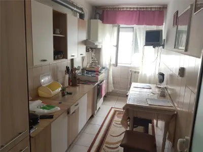 Semimobilat! 3 camere, decomandat,80 mp, GARII - foto 8