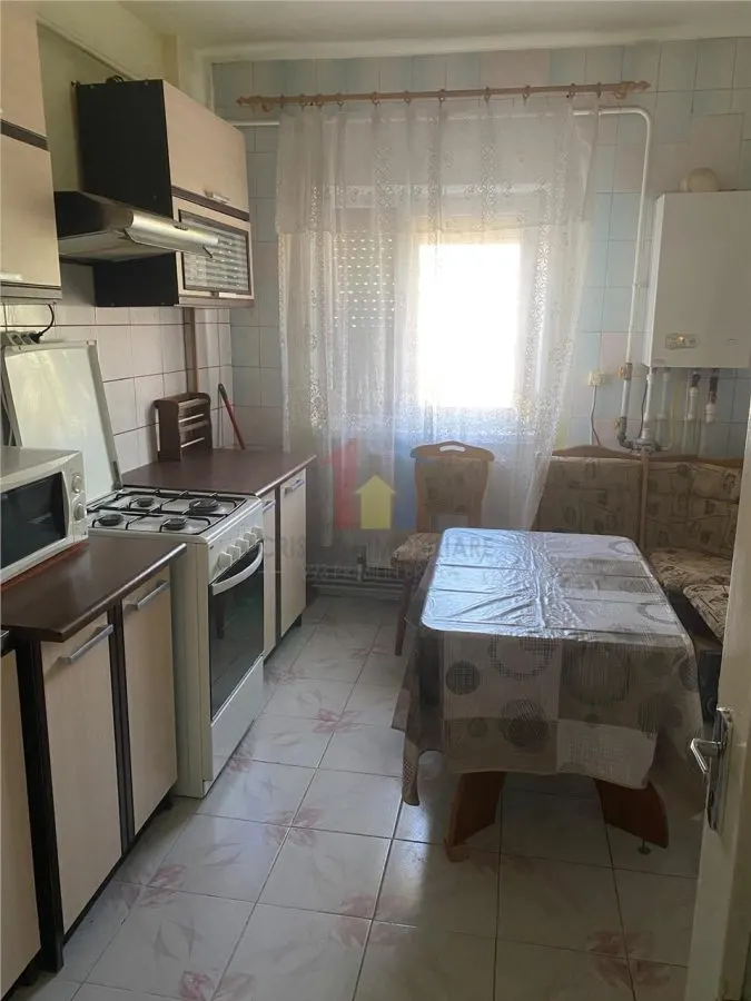 Mobilat si Utilat,  2 camere, decomandat cartier Progresu - foto 7