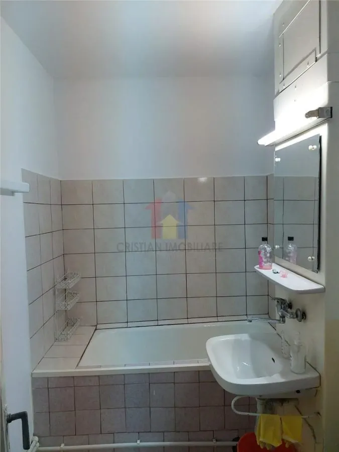 Mobilat si Utilat,  2 camere, decomandat cartier Progresu - foto 10