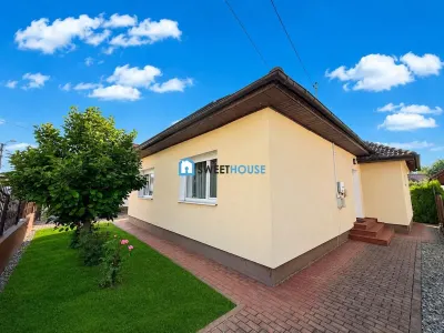 Casa de Lux in cartierul Florilor Fagaras - foto 14