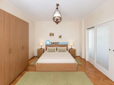 Casa de Lux in cartierul Florilor Fagaras - foto 18