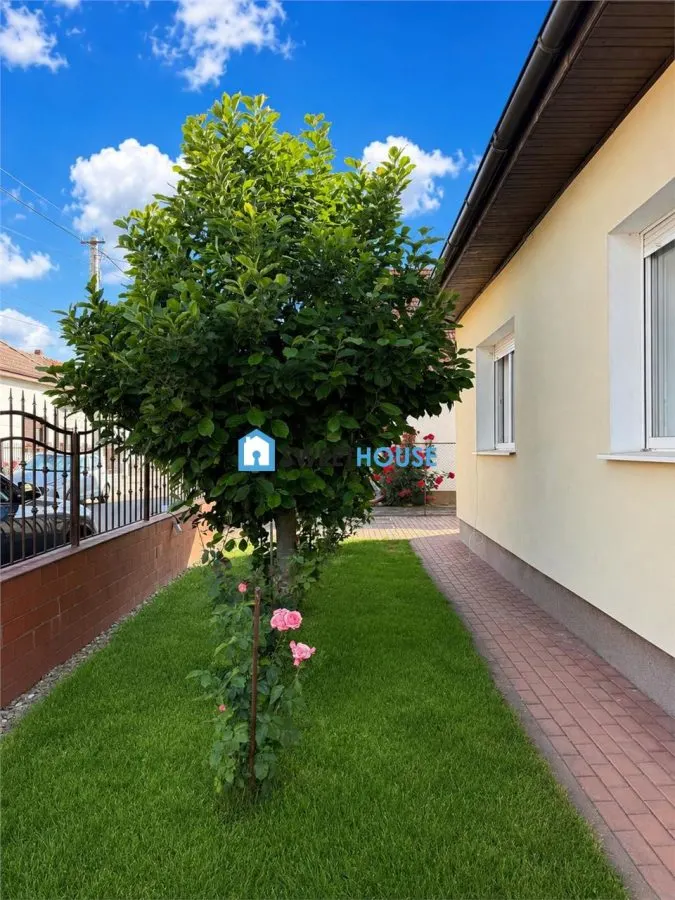 Casa de Lux in cartierul Florilor Fagaras - foto 23