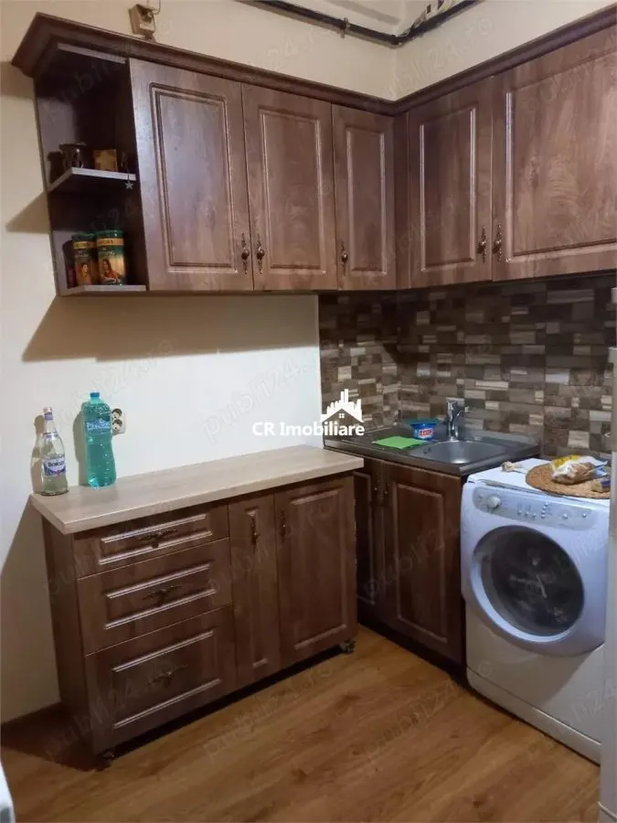 Apartament in Vila 3 camere Vatra Luminoasa curte proprie - foto 2