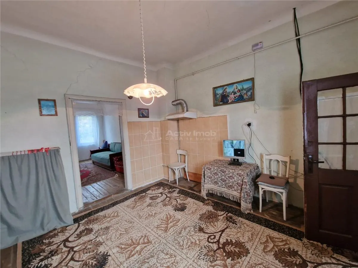 Resita Casa 10 Camere Zona Muncitoresc - foto 8