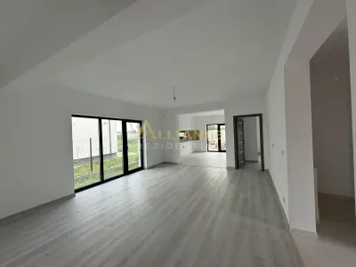 Casa individuala ||4 camere 2 bai || 416 mp teren || - foto 6