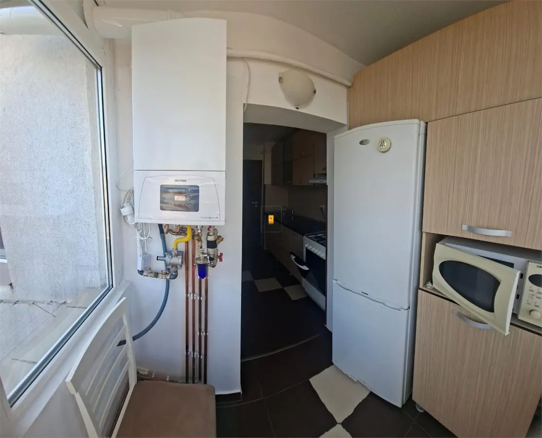 Inchiriere apartament 3 camere zona Mihai Bravu - foto 5