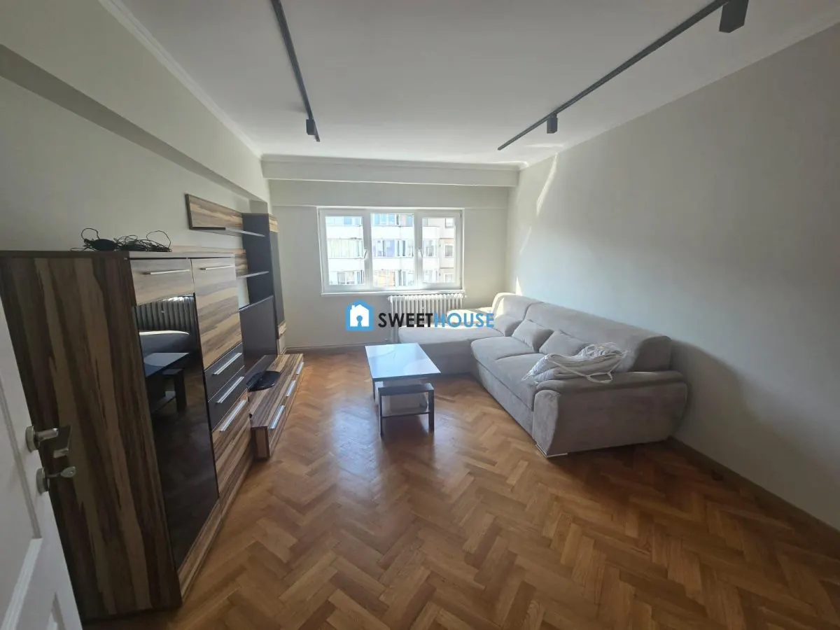Apartament cu 3 camere de inchiriat in Fagaras zona centrala - foto 2