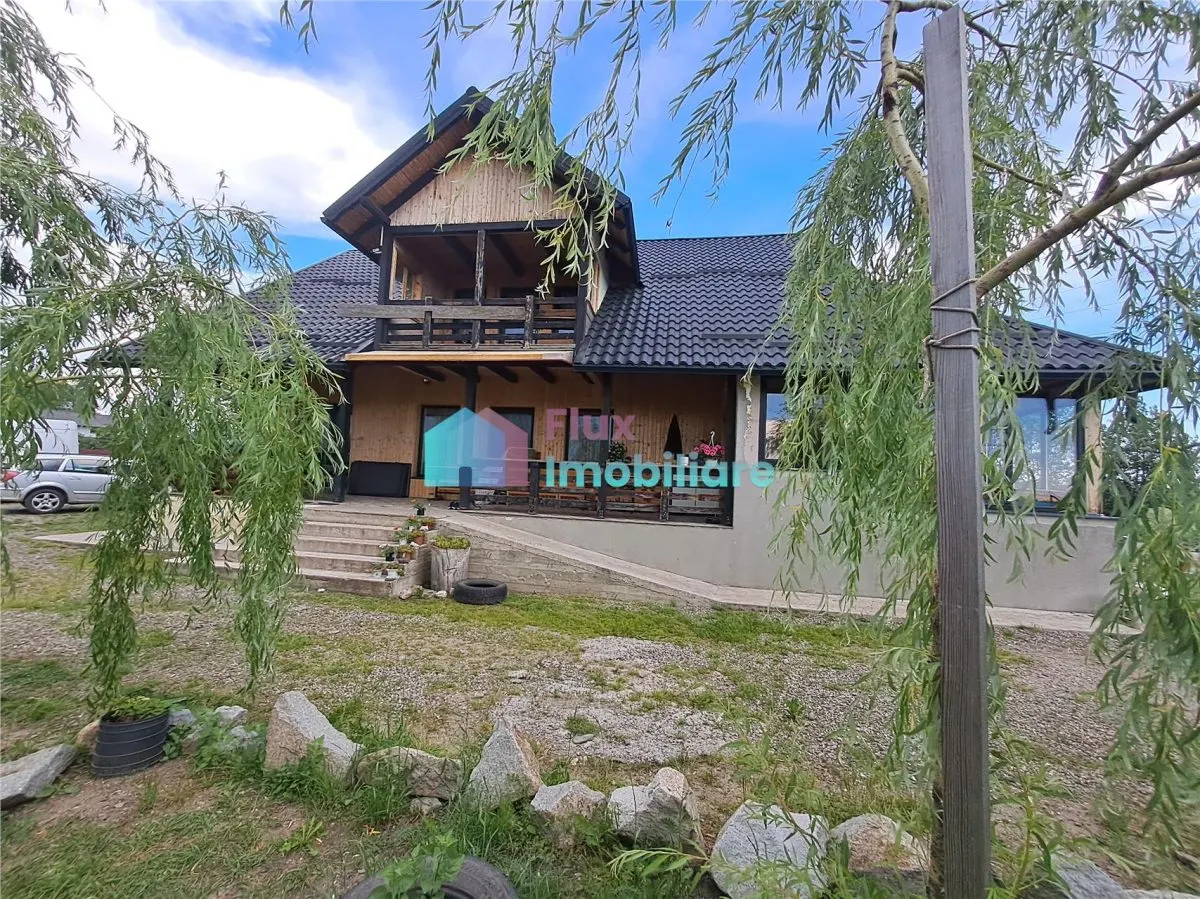 Casa cu teren si iazuri in Fantana Mare - foto 1