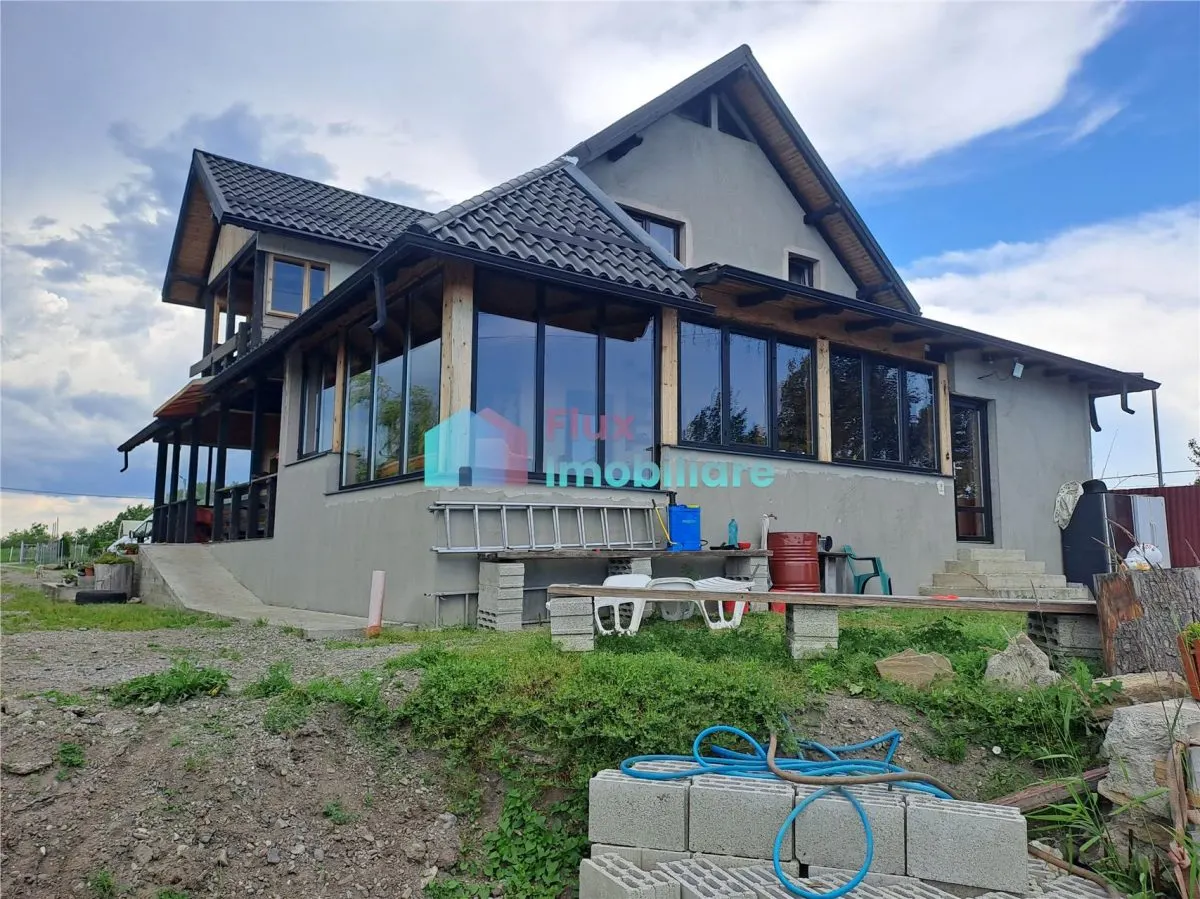 Casa cu teren si iazuri in Fantana Mare - foto 8