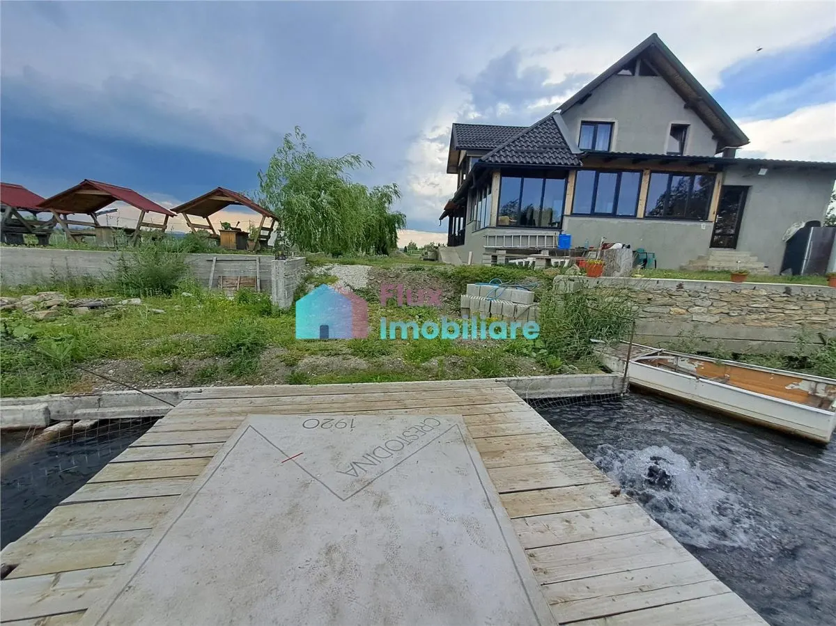 Casa cu teren si iazuri in Fantana Mare - foto 9