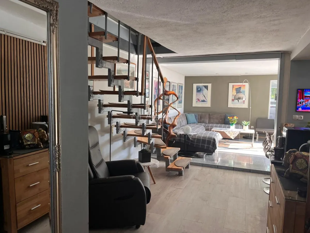 Lugoj,  Vila de Vis Cu Piscina, 440 Mp. Construiti, 820 Mp. Teren - foto 16