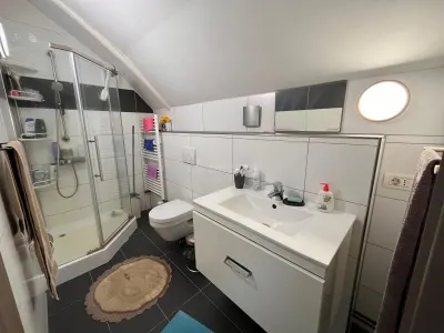 Lugoj,  Vila de Vis Cu Piscina, 440 Mp. Construiti, 820 Mp. Teren - foto 21