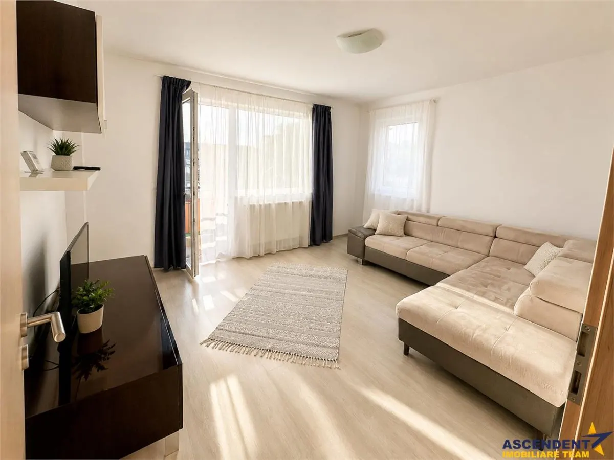 Cu gradina si loc parcare, apartament 2 camere, 63mp, decomandat, Tractorul, Brasov - foto 2