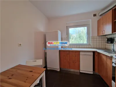 Apartament 3 camere, parcare proprie - Cart. German Chitila - foto 5