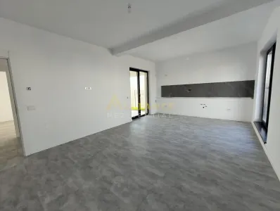 CASA PARTER-4 CAMERE-TEREN 402 MP -Str. Aviatorilor - foto 9