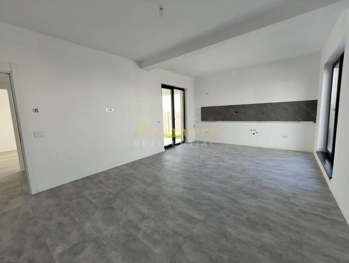 CASA PARTER-4 CAMERE-TEREN 402 MP -Str. Aviatorilor - foto 9