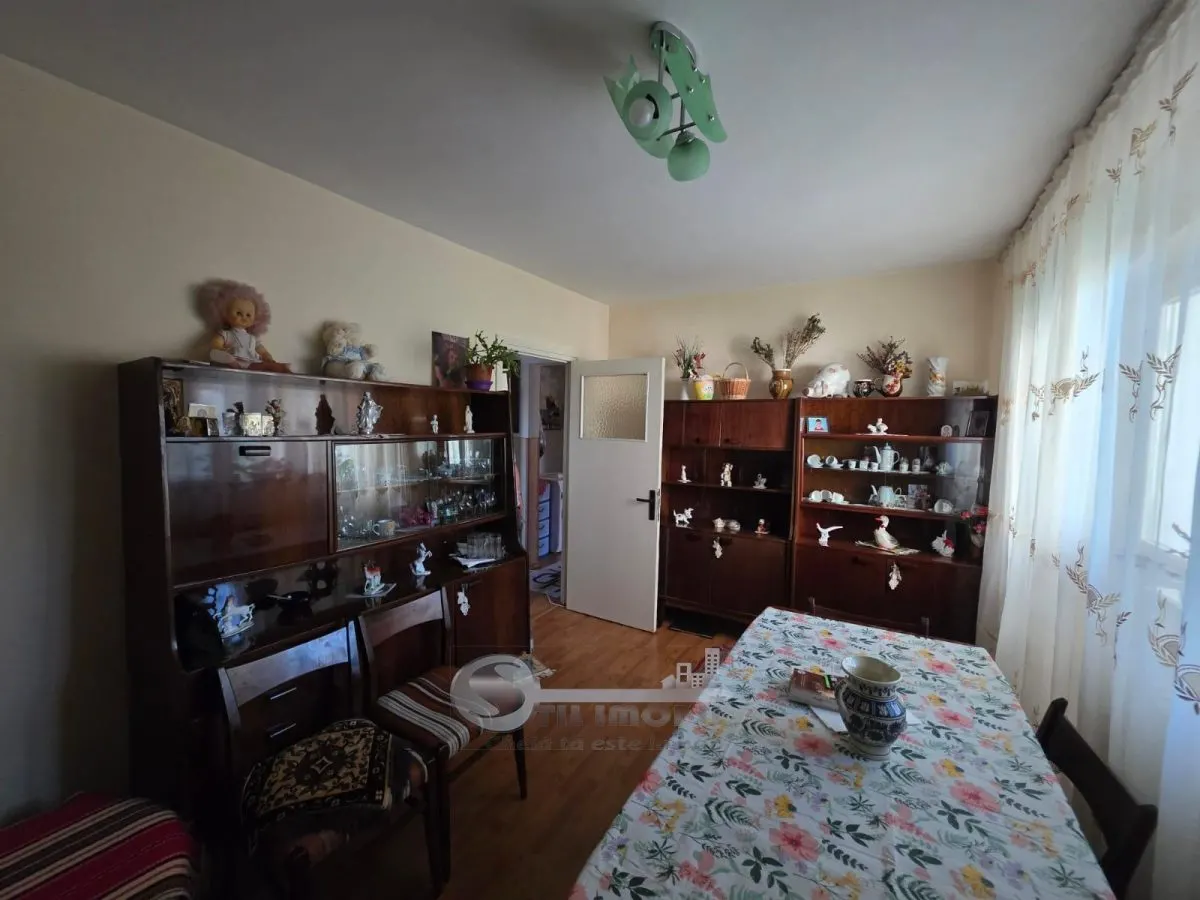 Apartament 3 camere - Sos Nationala - Et 2 - 85.000E - foto 1