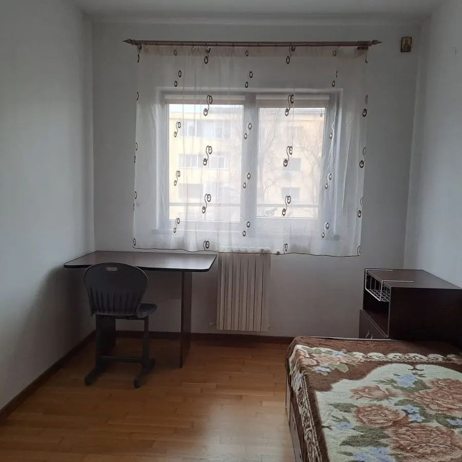Apartament 4 camere Iasicon - 700 euro - foto 5