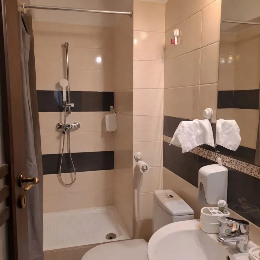 Apartament 4 camere Iasicon - 700 euro - foto 7