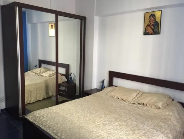 Apartament 3 Camere Decomanadat Pacurari - 550 euro - foto 1