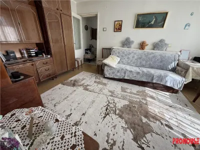 Apartament 2 camere, Mioritei (Slanicului), etaj 4/4, acoperis sarpanta. - foto 3