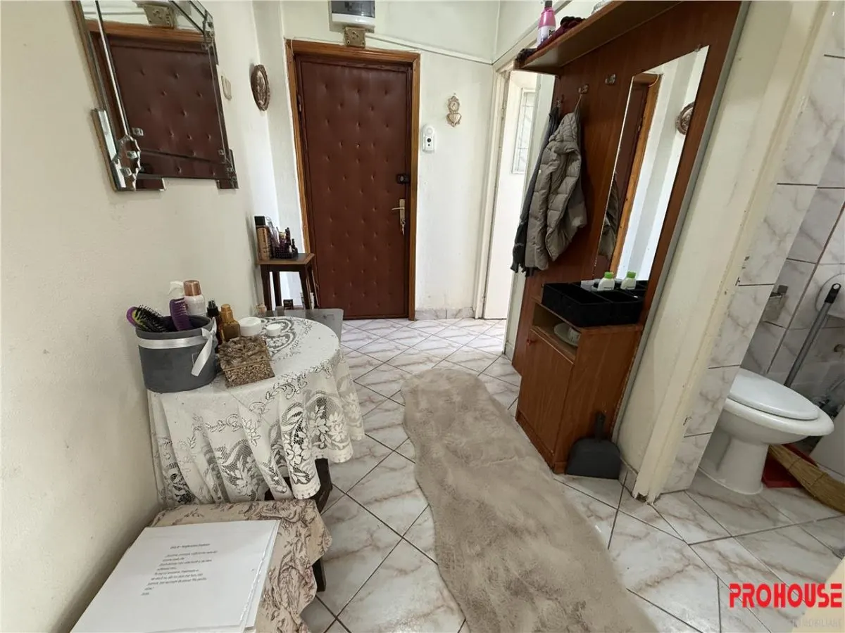 Apartament 2 camere, Mioritei (Slanicului), etaj 4/4, acoperis sarpanta. - foto 7