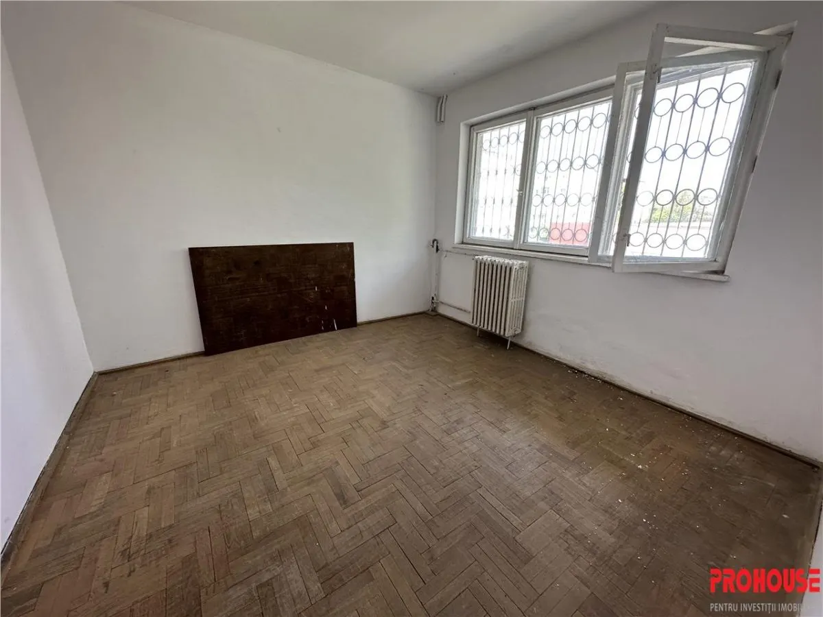 Pictor Aman, 2 camere, etaj 1, de renovat! - foto 4